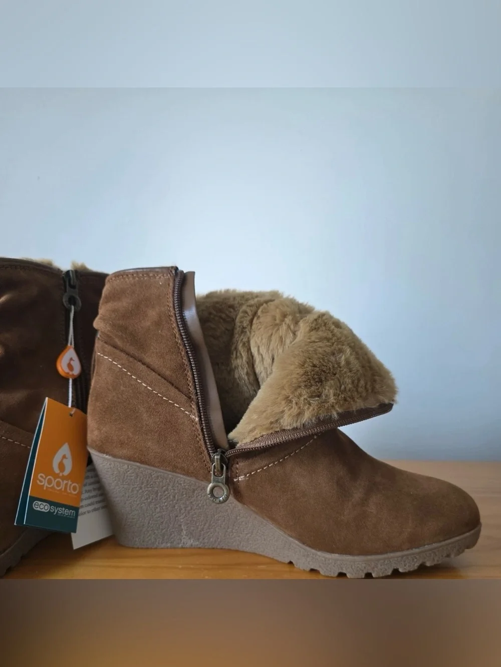 NIB Sporto Wind, Size 8W in New Tan Suede, Waterproof Wedge Ankle Booties Comfy